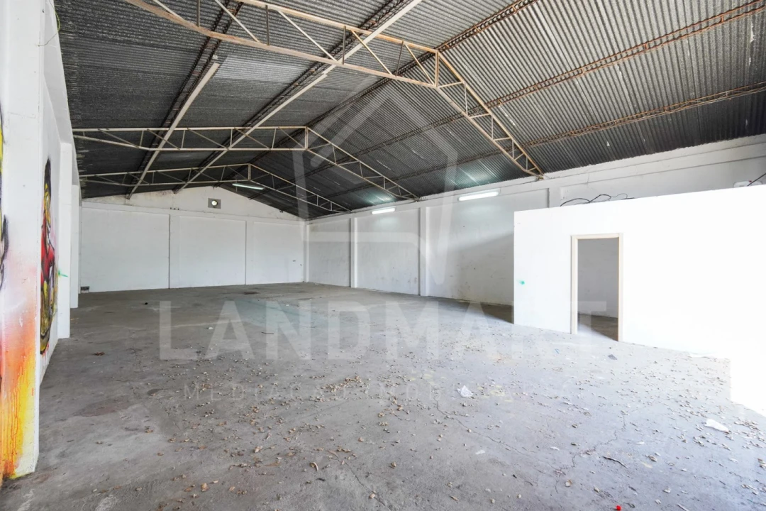 Armazém para Venda em Benedita Foto 6