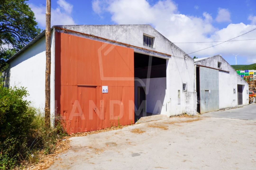 Armazém para Venda em Benedita Foto 11