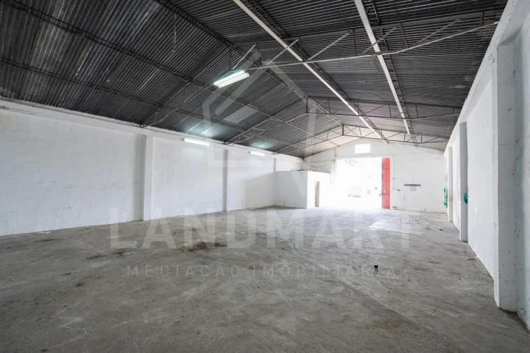 Armazém para Venda em Benedita Foto 9