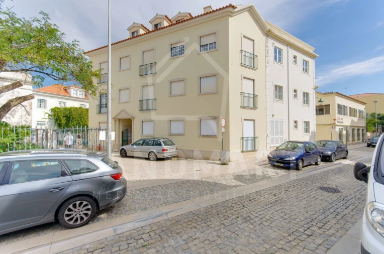 Apartamento T1 para Arrendamento férias em São Martinho do Porto Foto 13