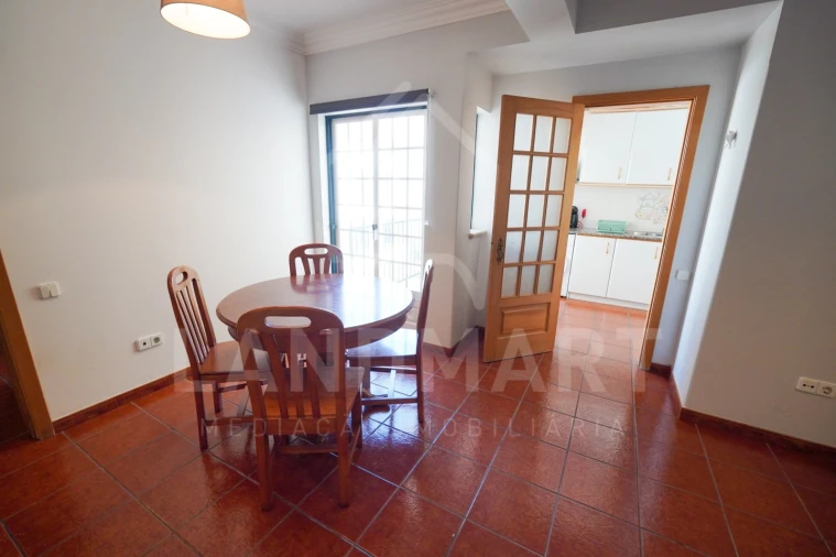 Apartamento T1 para Arrendamento férias em São Martinho do Porto Foto 3
