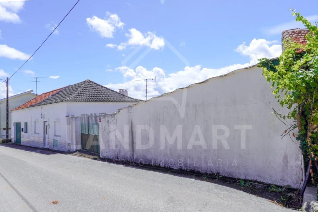 Moradia T3 para Venda em Coz, Alpedriz e Montes Foto 3