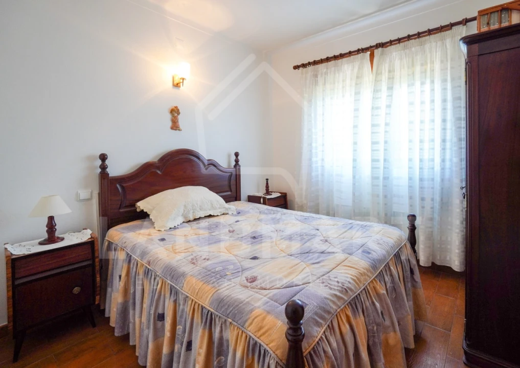 Moradia T3 para Venda em Coz, Alpedriz e Montes Foto 8