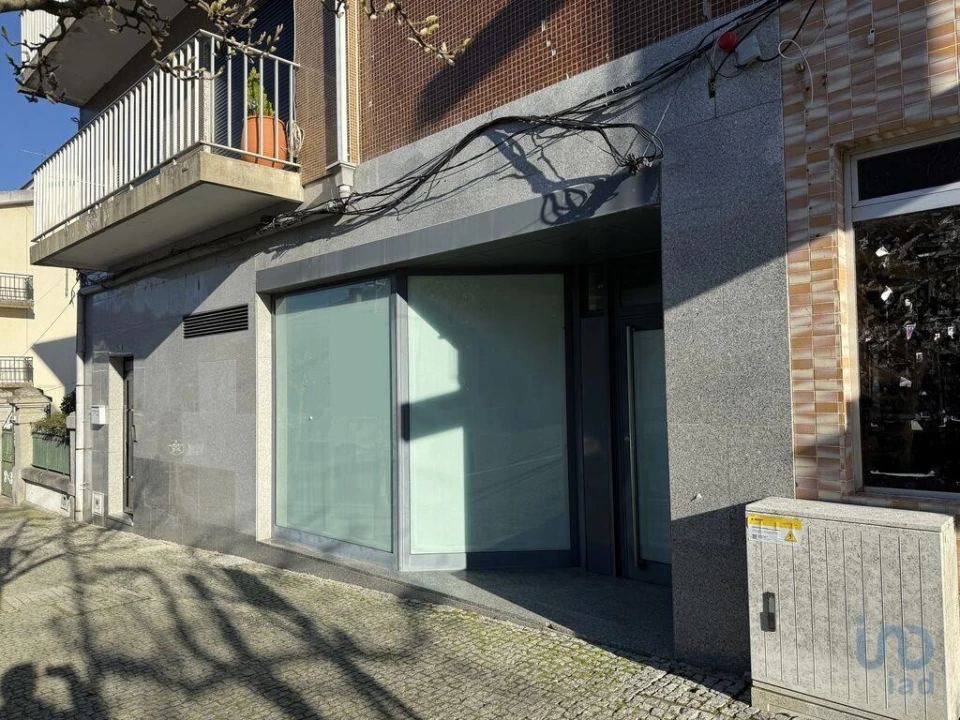 Loja para Venda em Bornes de Aguiar Foto 2