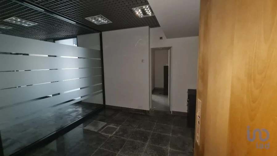 Loja para Venda em Bornes de Aguiar Foto 12