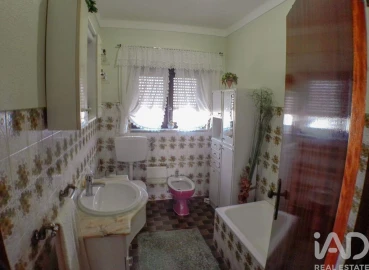 Moradia T6 para Venda em Atouguia da Baleia