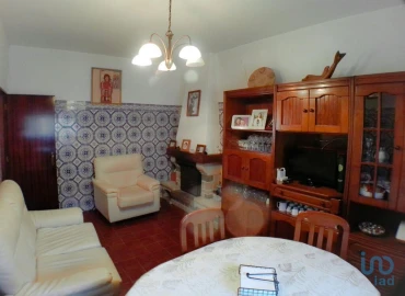 Moradia T6 para Venda em Atouguia da Baleia