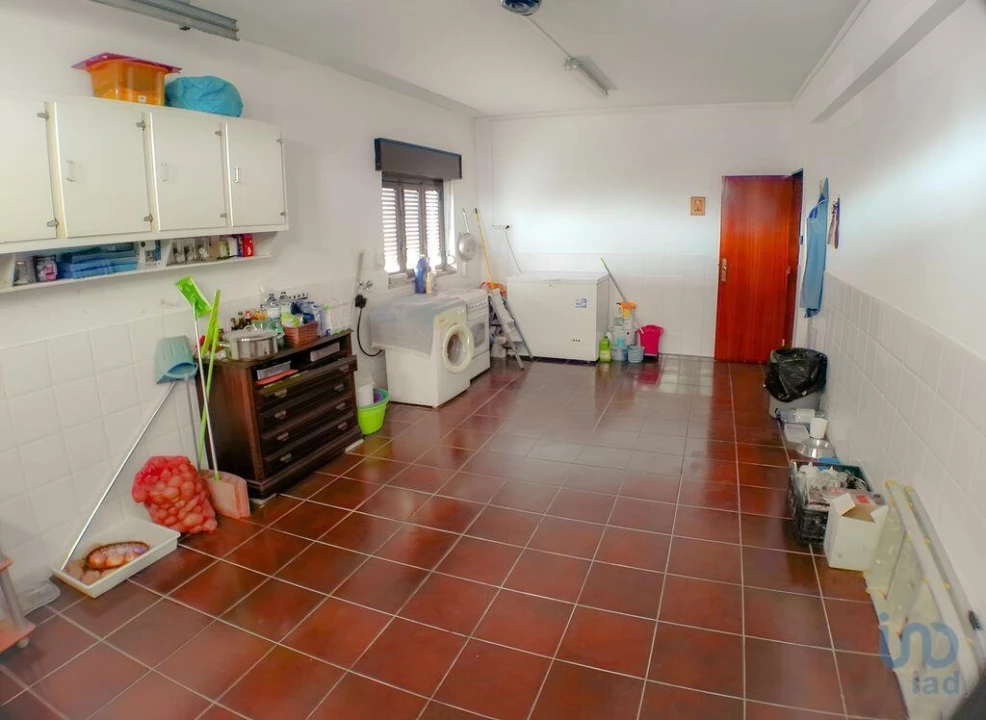 Moradia T6 para Venda em Atouguia da Baleia Foto 3