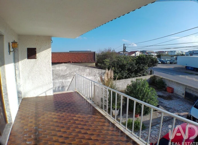 Moradia T6 para Venda em Atouguia da Baleia Foto 20