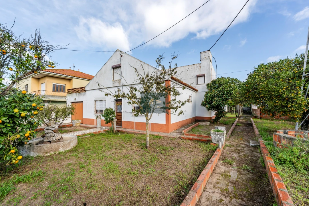 Moradia T4 para Venda em Pinhal Novo Foto 1