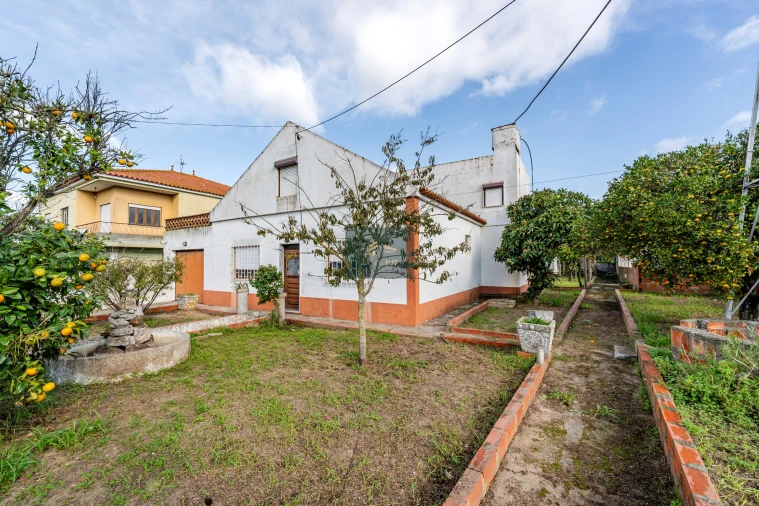 Moradia T4 para Venda em Pinhal Novo Foto 1