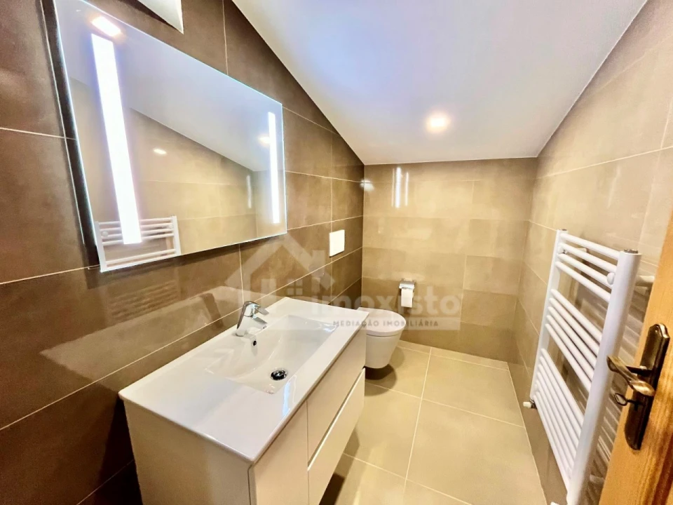 Moradia T6 para Venda em Degracias e Pombalinho Foto 46