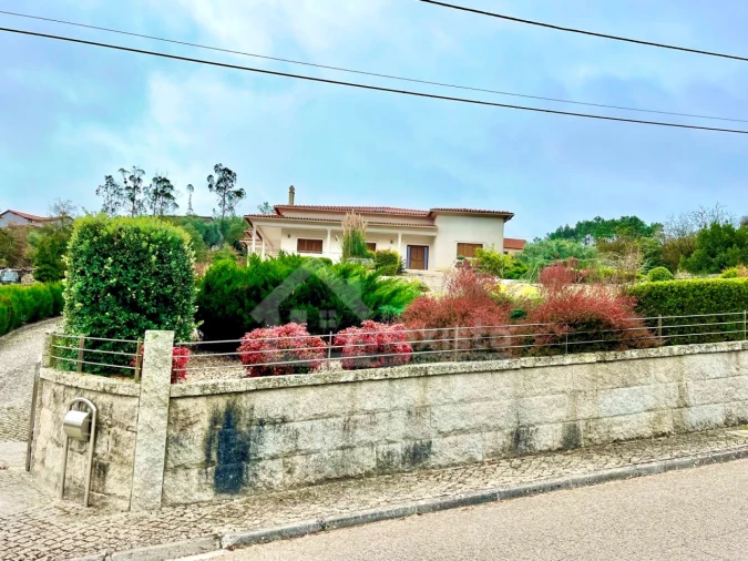 Moradia T6 para Venda em Degracias e Pombalinho Foto 57