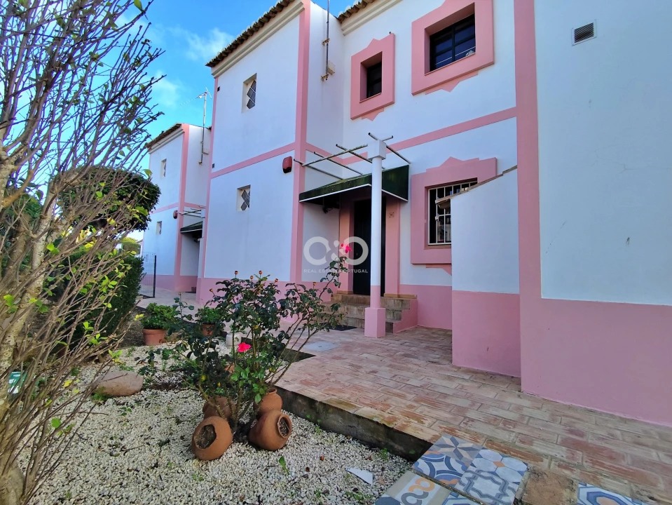 Moradia T9 para Venda em Vila de Sagres Foto 1