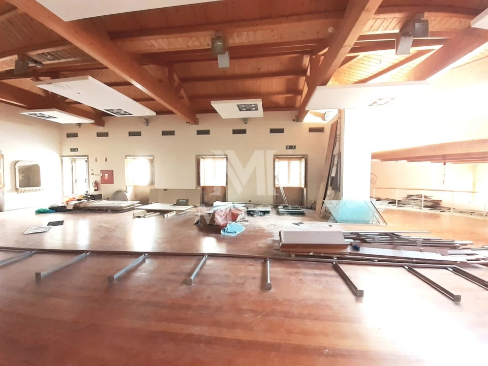 Loja para Arrendamento em Santa Maria Maior e Monserrate e Meadela Foto 2