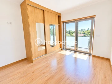 Moradia T3 para Arrendamento em Silveiros e Rio Covo (Santa Eulália)