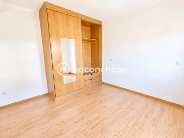 Moradia T3 para Arrendamento em Silveiros e Rio Covo (Santa Eulália)