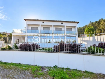 Moradia T3 para Arrendamento em Silveiros e Rio Covo (Santa Eulália)