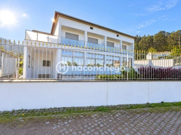Moradia T3 para Arrendamento em Silveiros e Rio Covo (Santa Eulália)