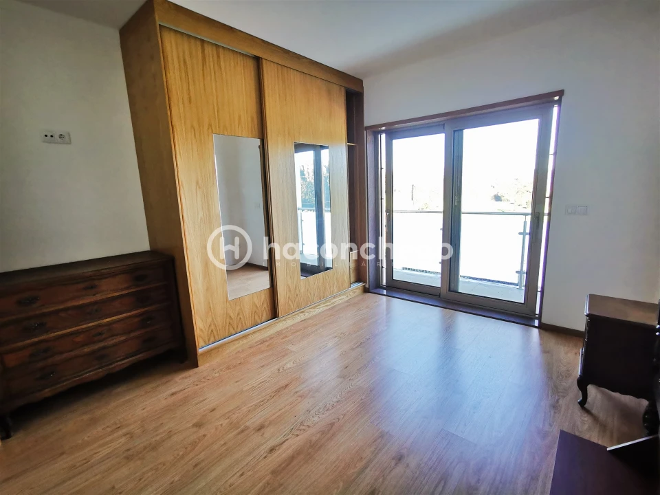 Apartamento T3 para Arrendamento em Silveiros e Rio Covo (Santa Eulália) Foto 21