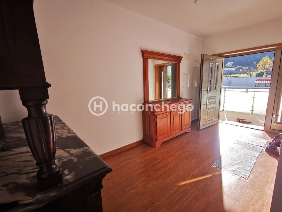 Apartamento T3 para Arrendamento em Silveiros e Rio Covo (Santa Eulália) Foto 8