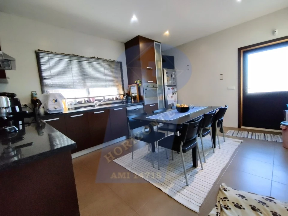 Moradia T4 para Venda em Bustos, Troviscal e Mamarrosa Foto 8