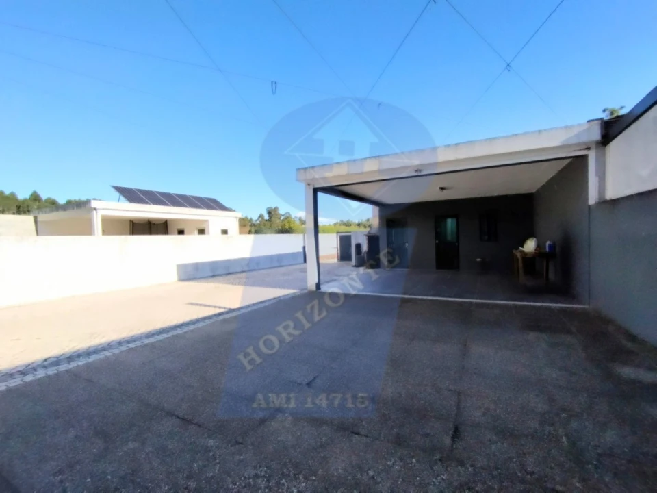 Moradia T4 para Venda em Bustos, Troviscal e Mamarrosa Foto 29