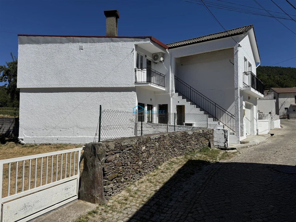 Moradia T1 para Venda em Campeã Foto 1