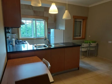 Apartamento T1 para Arrendamento em Covilhã e Canhoso