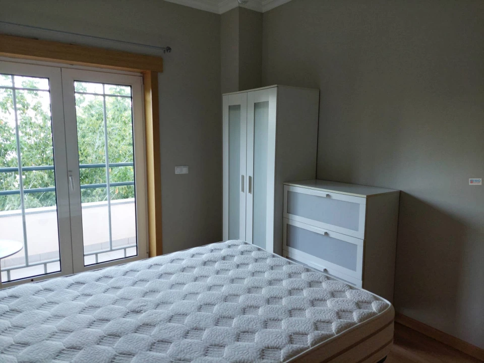 Apartamento T1 para Arrendamento em Covilhã e Canhoso Foto 7