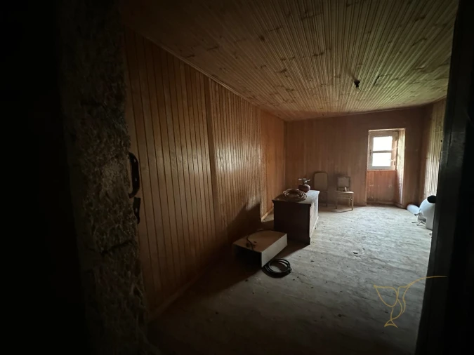 Moradia T0 para Venda em Castro Laboreiro e Lamas de Mouro Foto 6