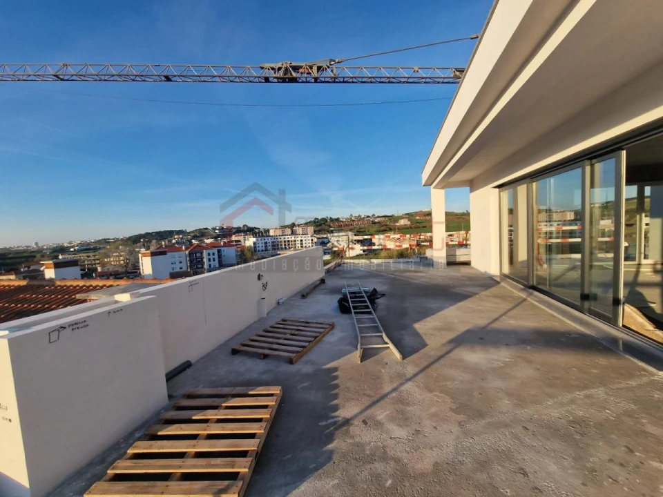 Apartamento T4 para Venda em Lourinhã e Atalaia Foto 5