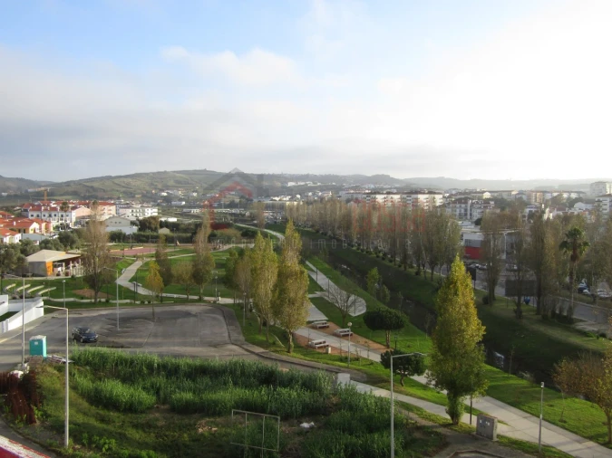 Apartamento T4 para Venda em Lourinhã e Atalaia Foto 7