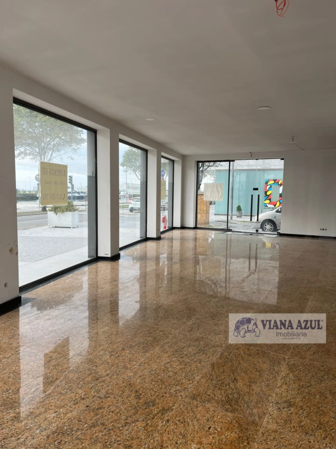 Loja para Arrendamento em Santa Maria Maior e Monserrate e Meadela Foto 5