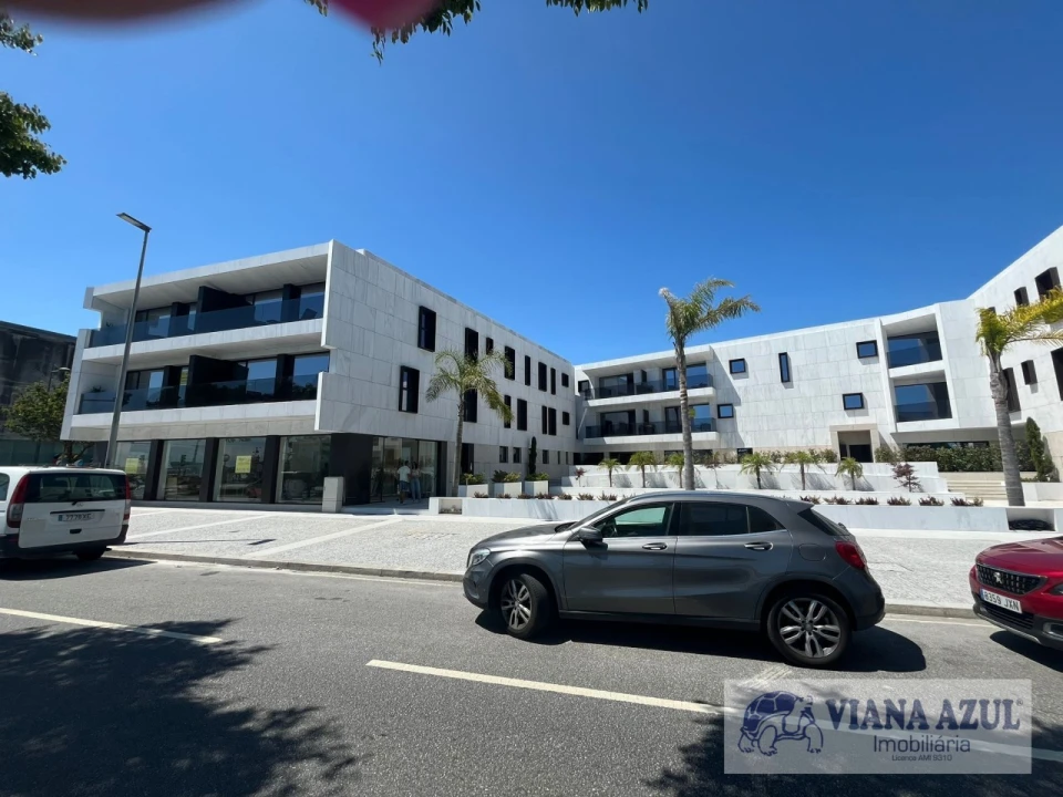 Loja para Arrendamento em Santa Maria Maior e Monserrate e Meadela Foto 8