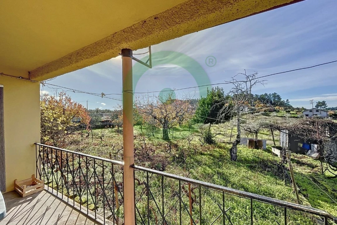 Moradia T3 para Venda em Rebordelo Foto 4