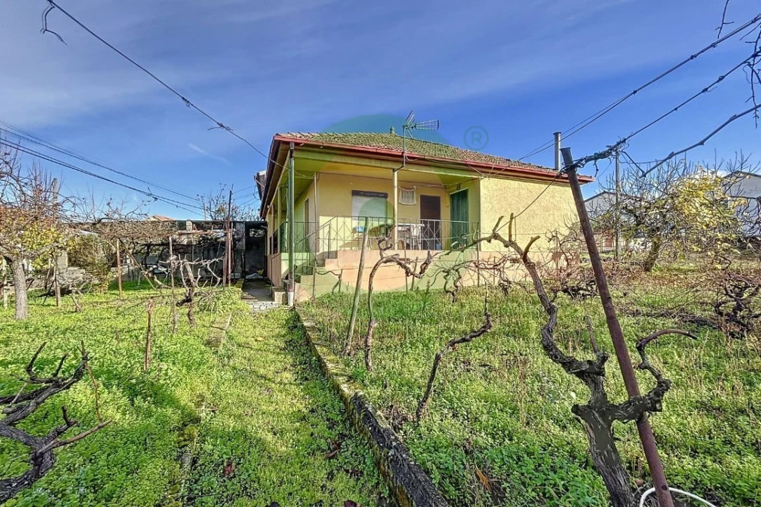 Moradia T3 para Venda em Rebordelo Foto 1