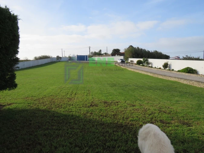 Moradia T5 para Venda em Encarnação Foto 5