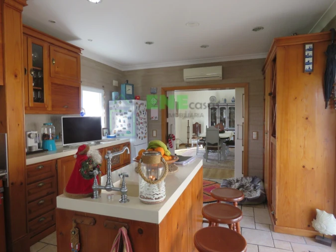 Moradia T5 para Venda em Encarnação Foto 22