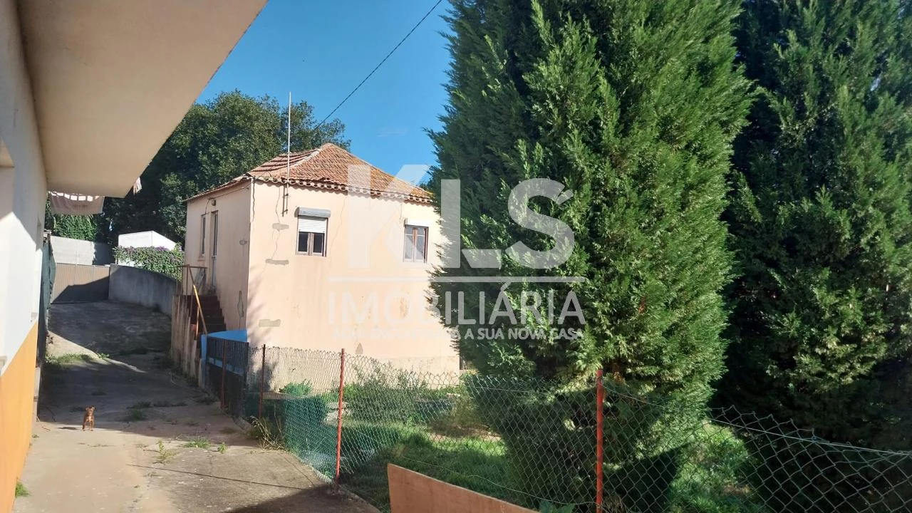 Moradia T1 para Venda em Vila Verde Foto 2