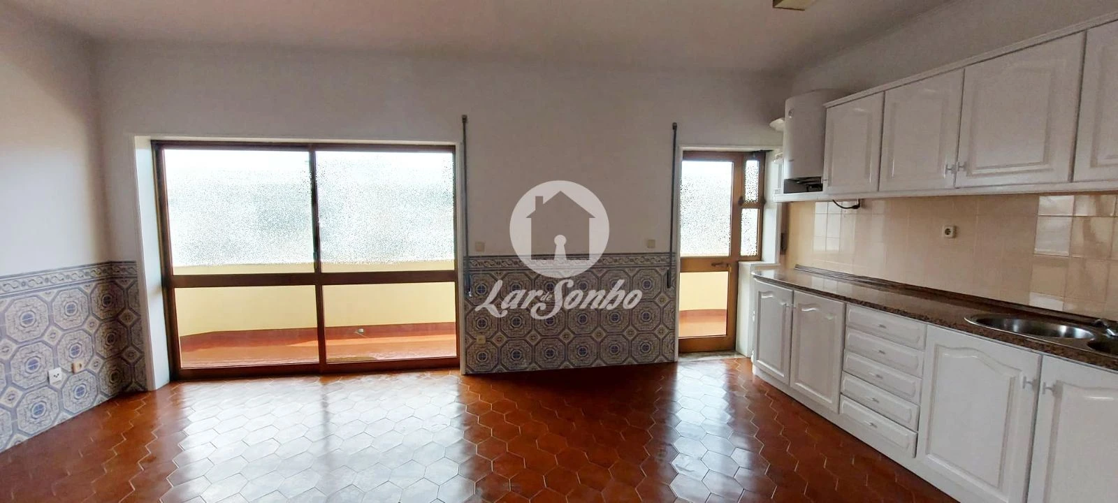 Apartamento T1 para Venda em Chafe Foto 8
