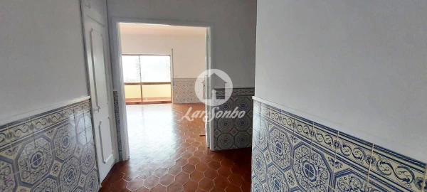 Apartamento T1 para Venda em Chafe