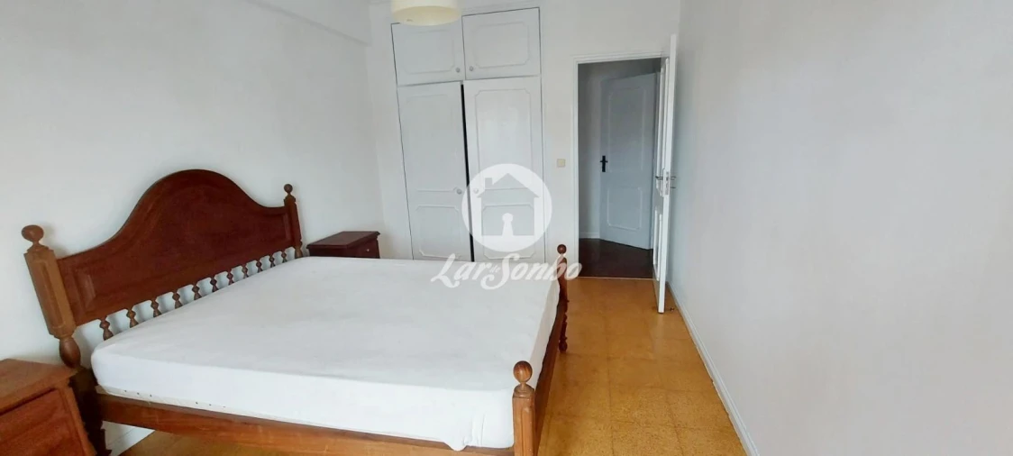Apartamento T1 para Venda em Chafe Foto 13
