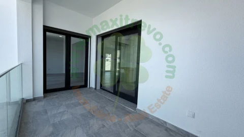 Moradia T4 para Venda em Corroios
