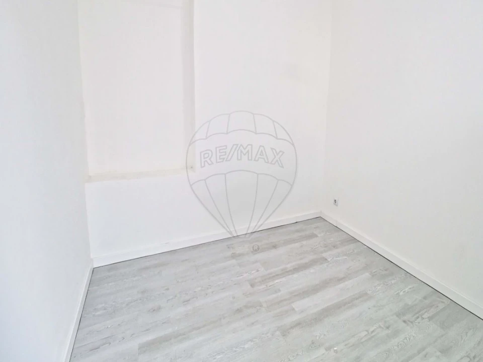 Loja para Venda em Laranjeiro e Feijó Foto 12