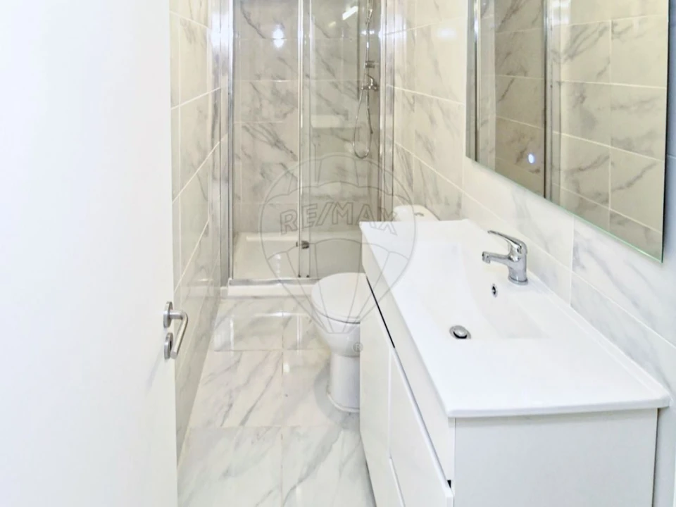 Loja para Venda em Laranjeiro e Feijó Foto 17