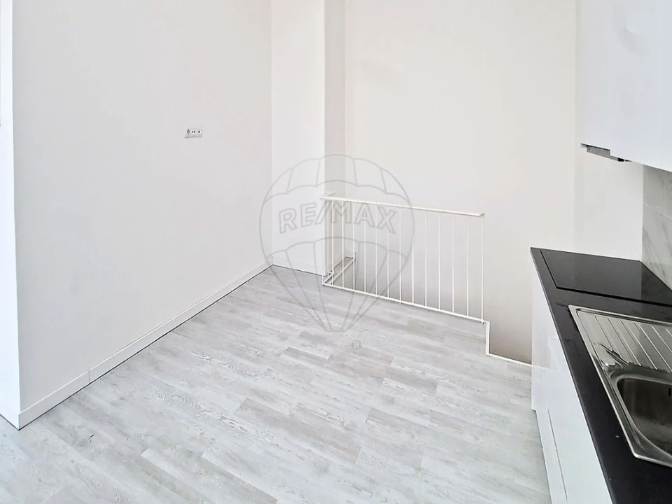 Loja para Venda em Laranjeiro e Feijó Foto 6