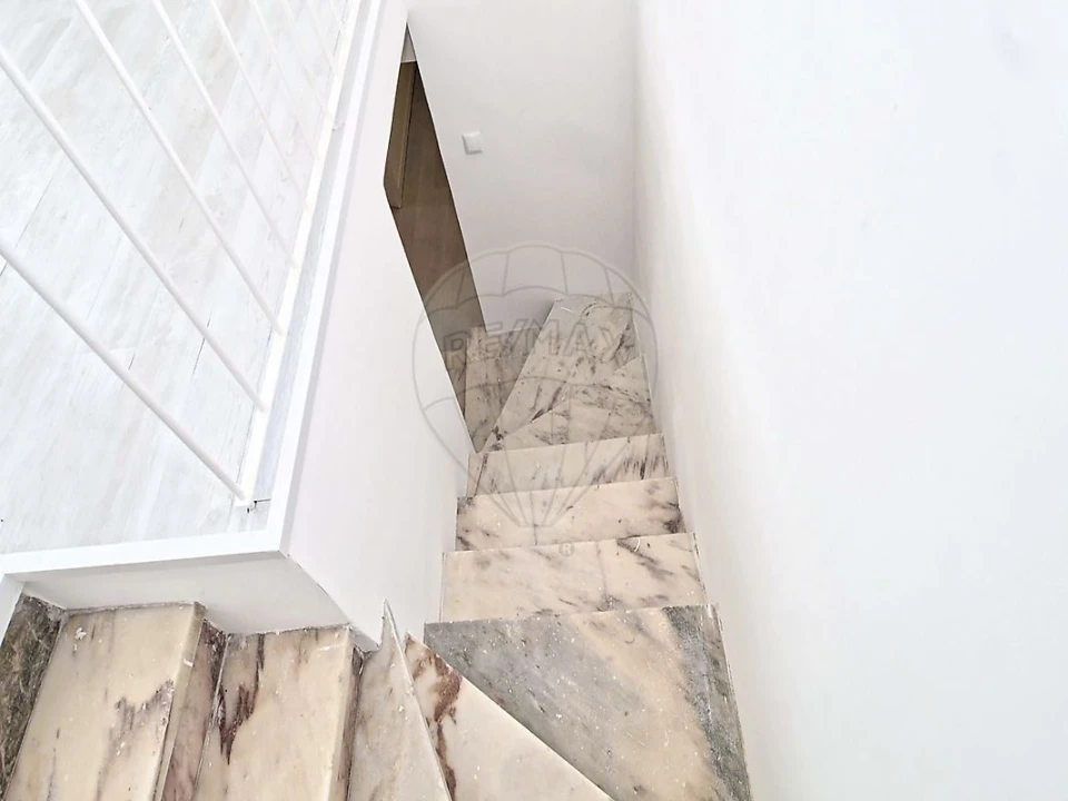 Loja para Venda em Laranjeiro e Feijó Foto 18