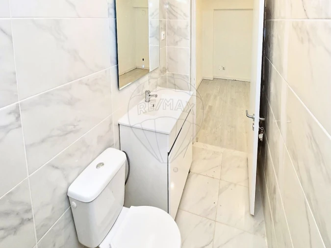 Loja para Venda em Laranjeiro e Feijó Foto 15