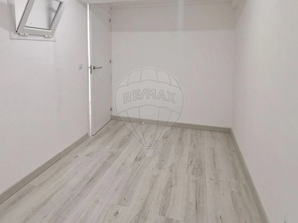 Loja para Venda em Corroios Foto 9